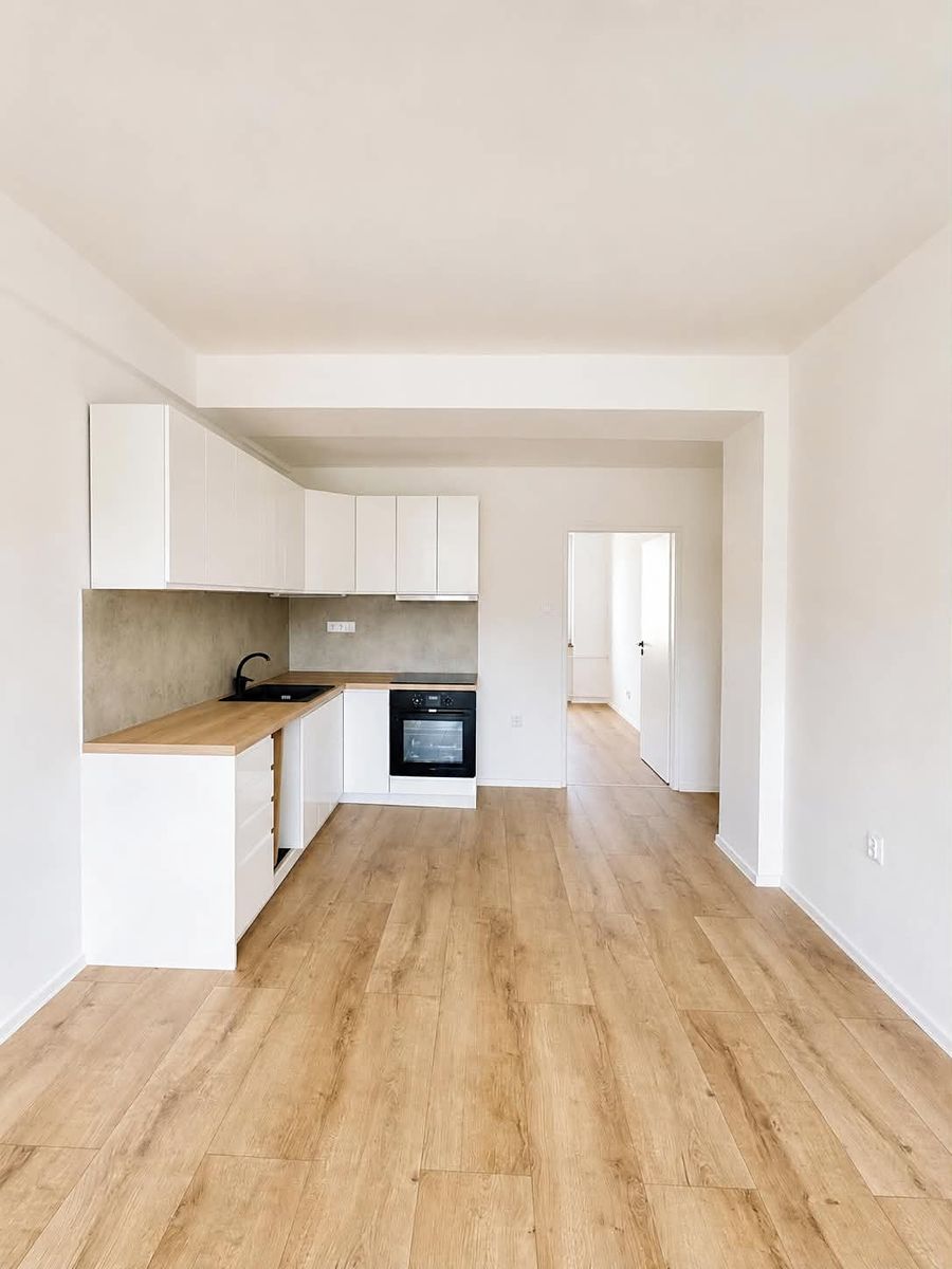 Pronájem bytu 3+kk 56 m²