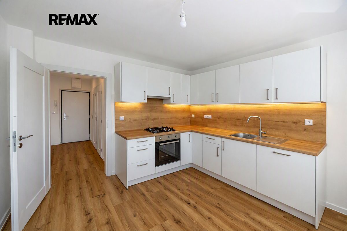 Pronájem bytu 3+1 65 m² – fotografie 2