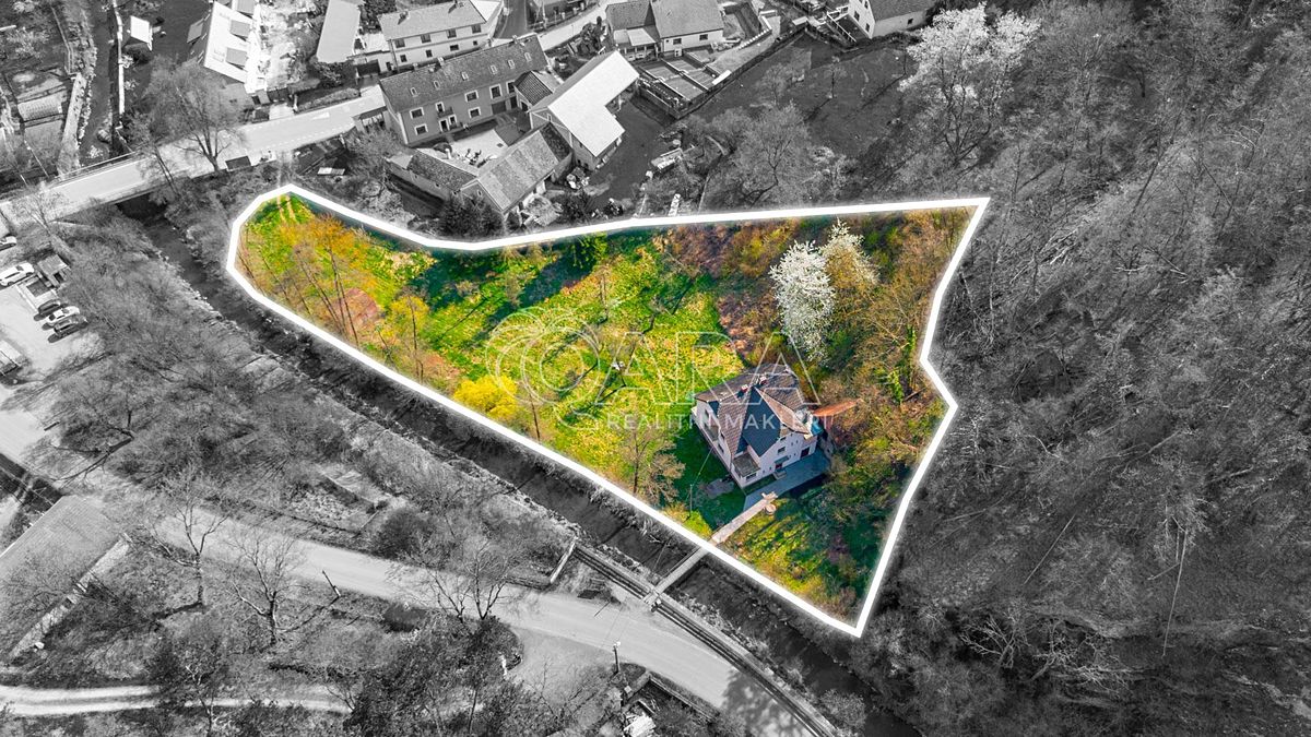 Prodej rodinného domu 312 m², pozemek 3785 m² – fotografie 4