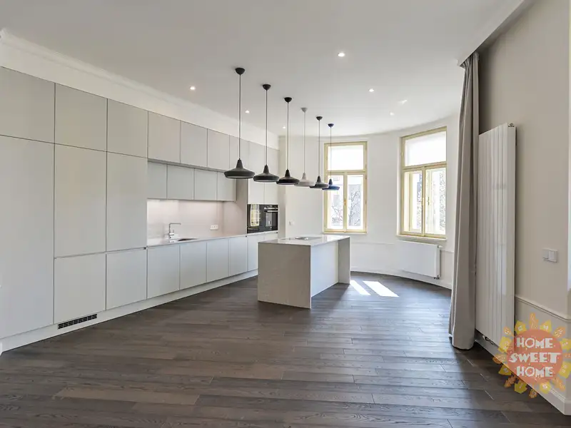 Pronájem bytu 4+kk 167 m², Praha – náhled fotky 1
