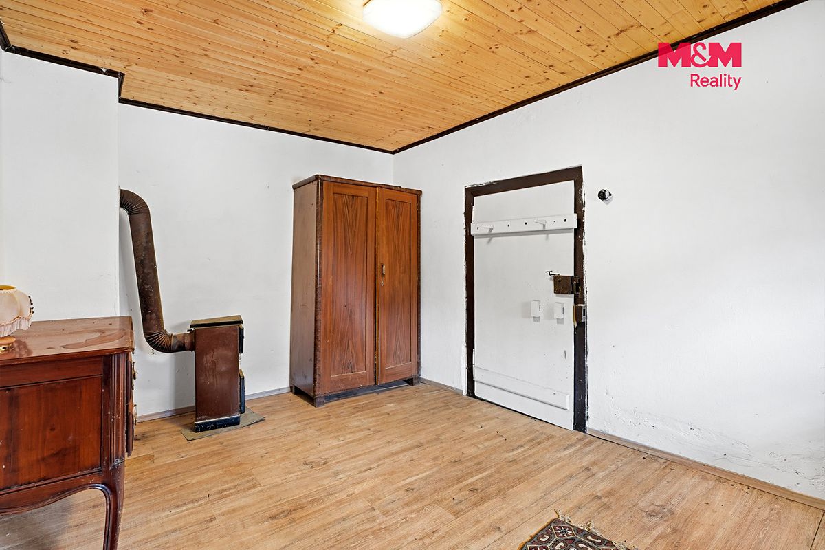 Prodej rodinného domu 248 m², pozemek 1016 m² – fotografie 5