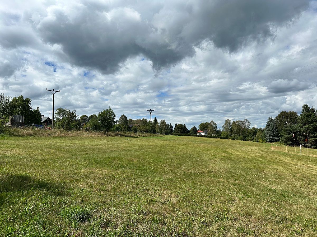 Prodej stavebního pozemku 677 m² – fotografie 2