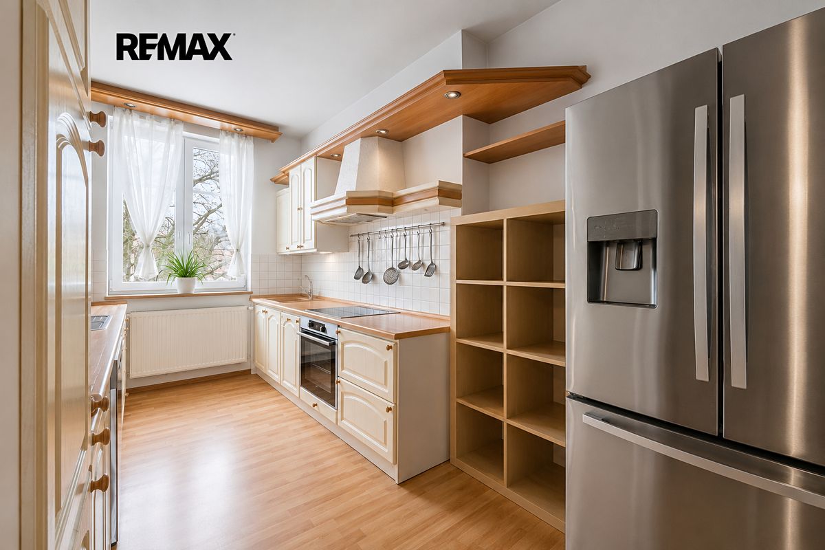 Pronájem bytu 4+1 135 m² – fotografie 4