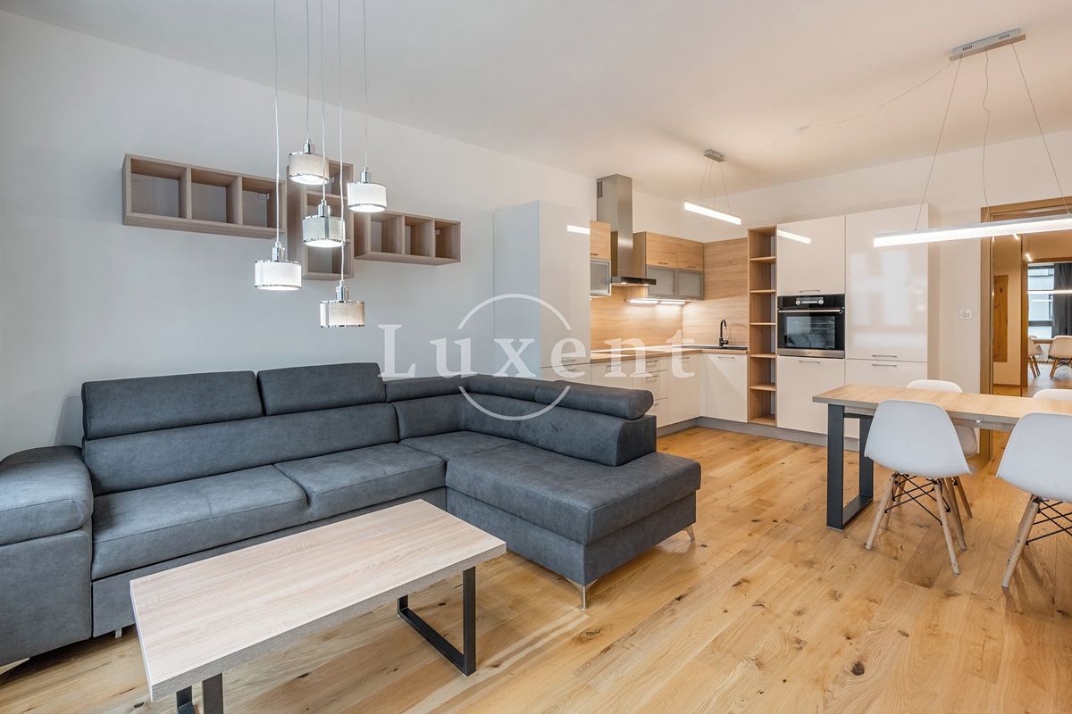 Pronájem bytu 2+kk 61 m²