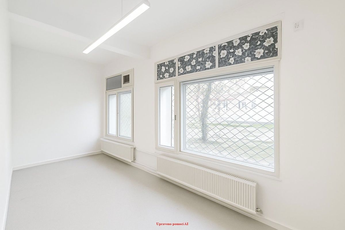 Pronájem komerční nemovitosti 89 m² – fotografie 3