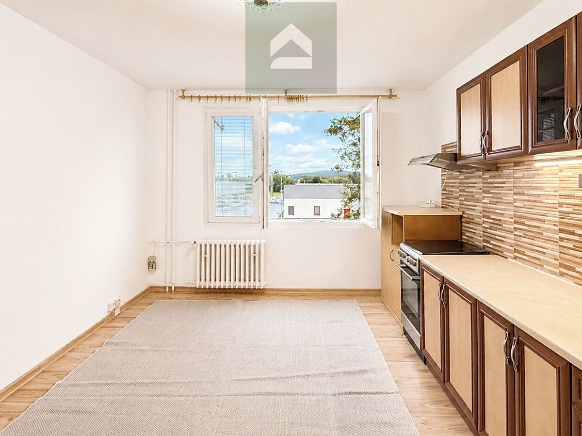 Pronájem bytu 2+kk 35 m² – fotografie 2