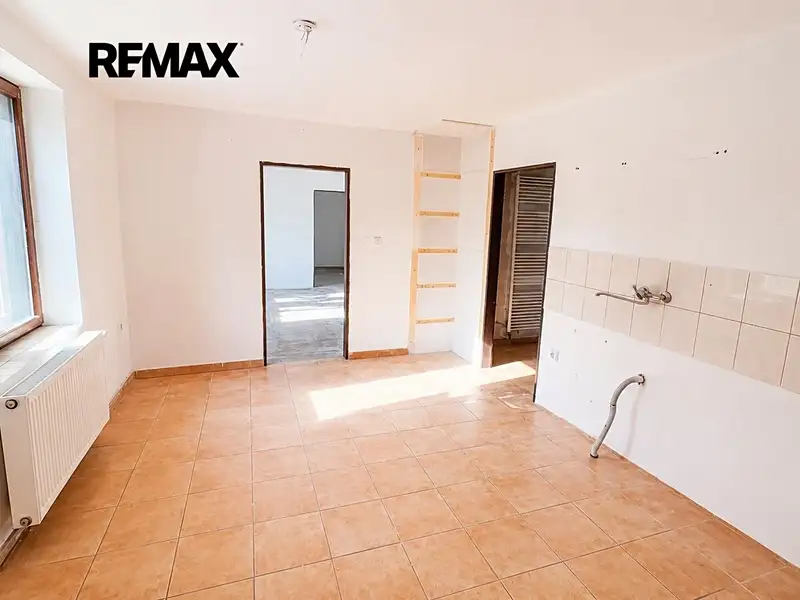 Prodej rodinného domu 230 m², pozemek 260 m², Rynárec – náhled fotky 2