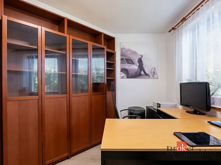 Будинок на продаж, 260 м² (18 з 50)