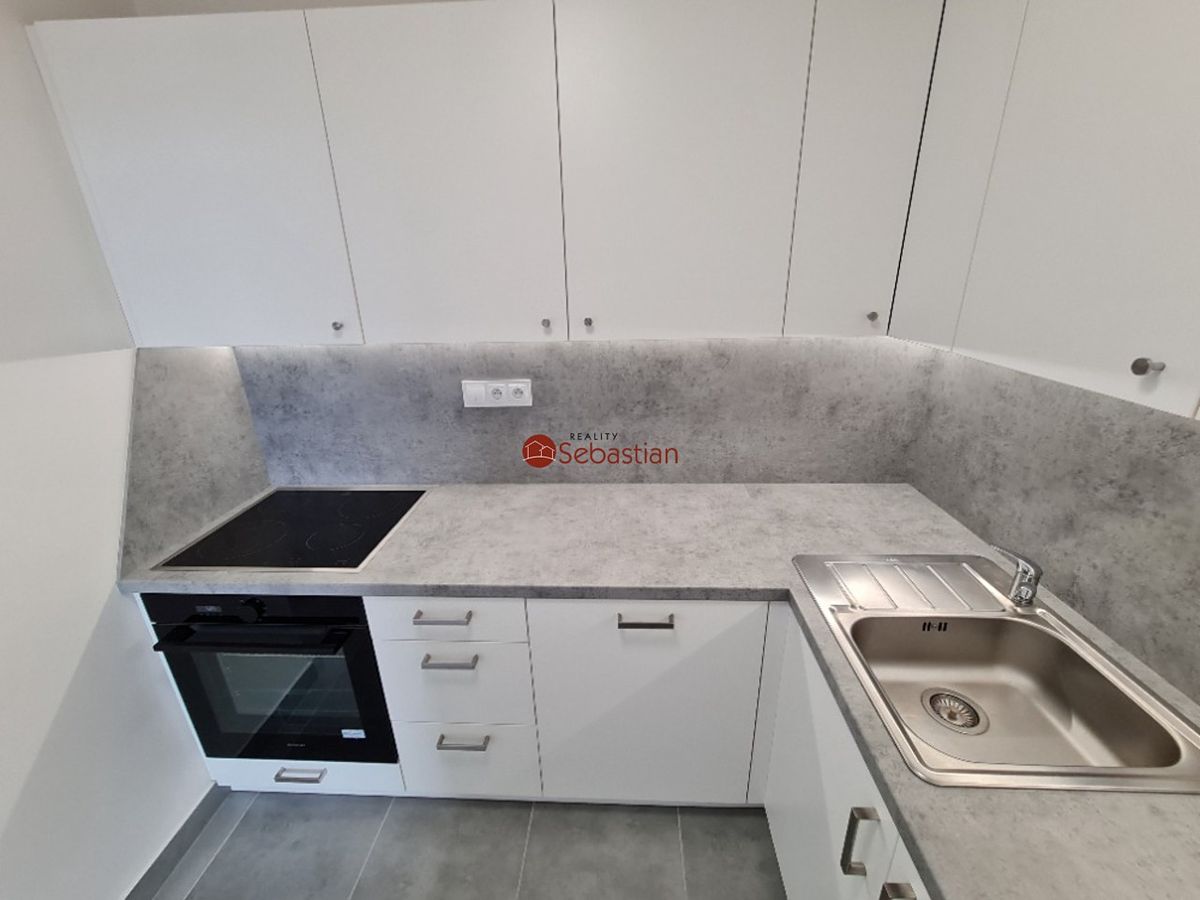 Pronájem bytu 3+1 61 m² – fotografie 4