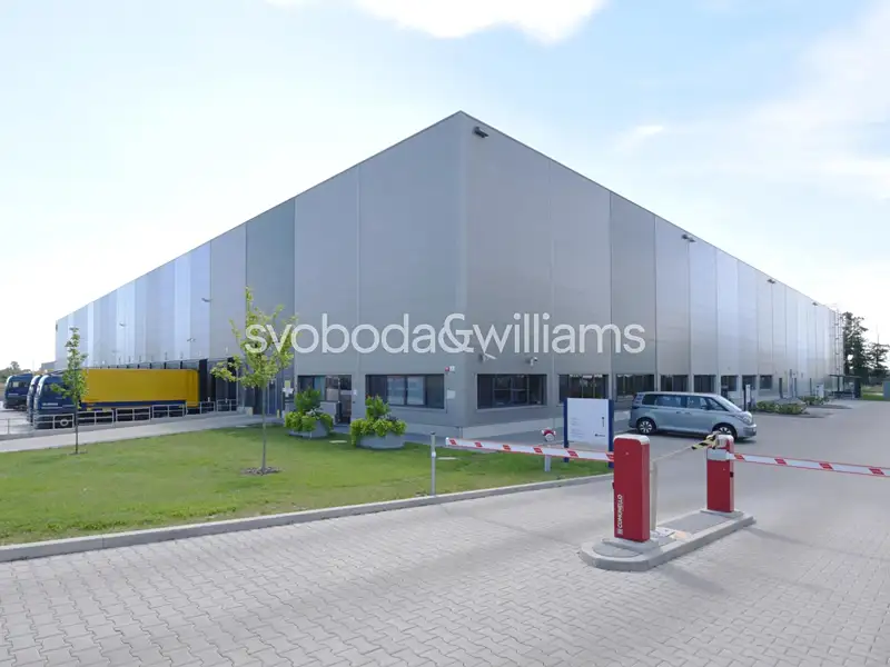 Pronájem skladového prostoru 11737 m², České Budějovice – náhled fotky 1