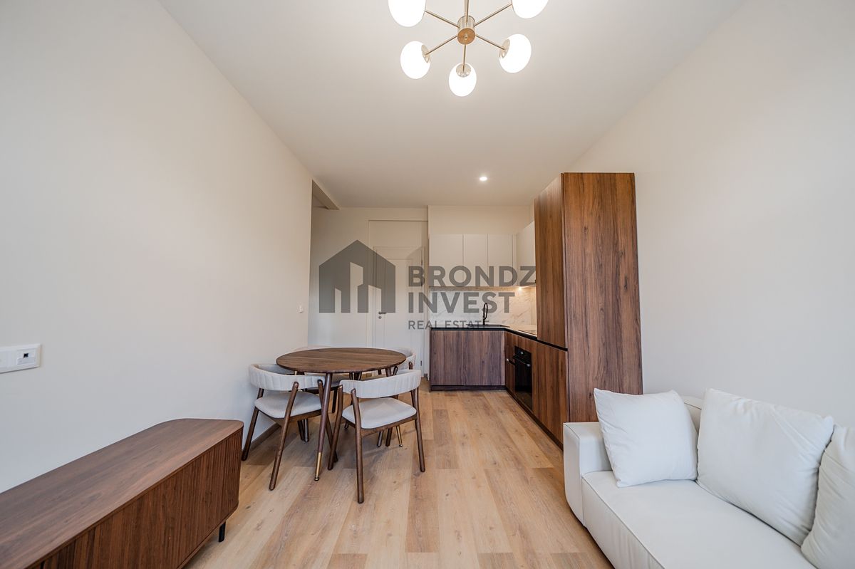 Pronájem bytu 2+kk 48 m² – fotografie 3
