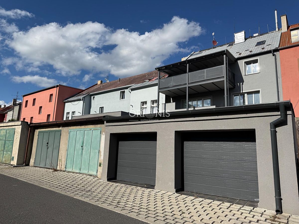 Pronájem bytu 3+1 99 m² – fotografie 2