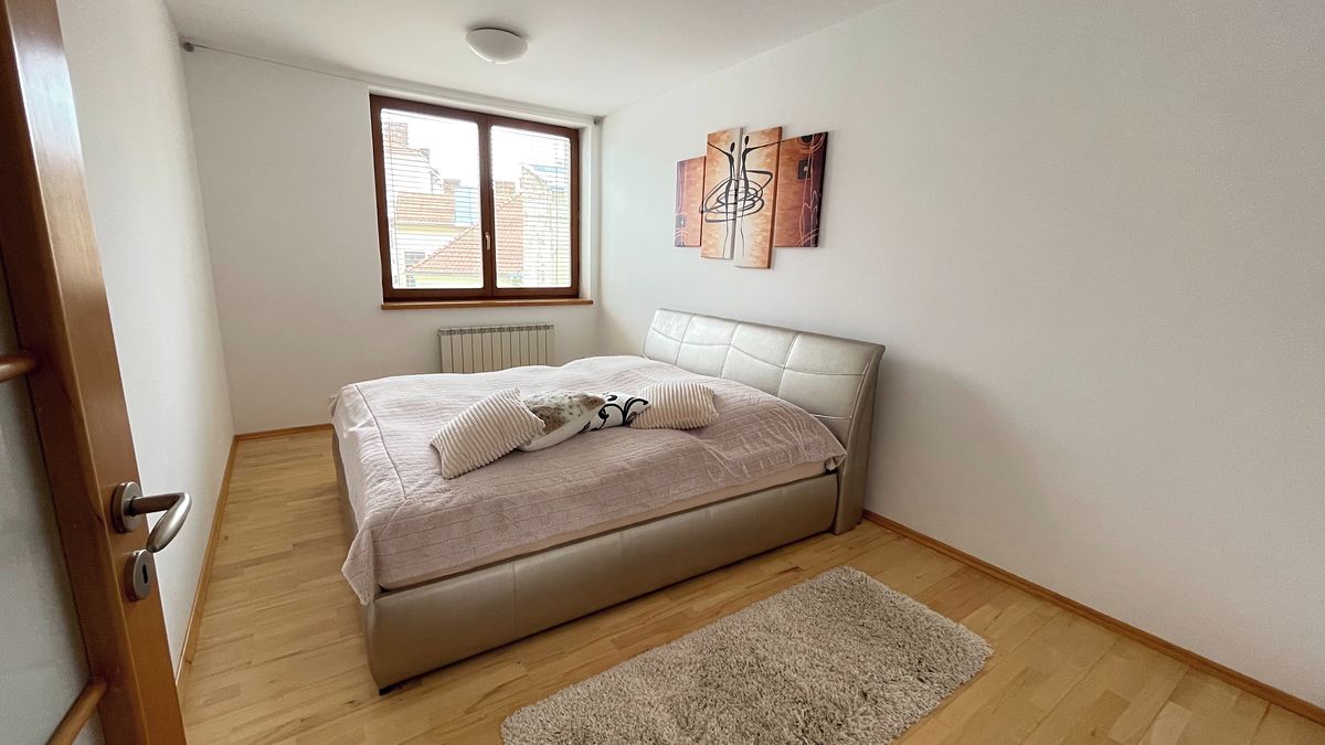 Pronájem bytu 3+kk 94 m² – fotografie 5