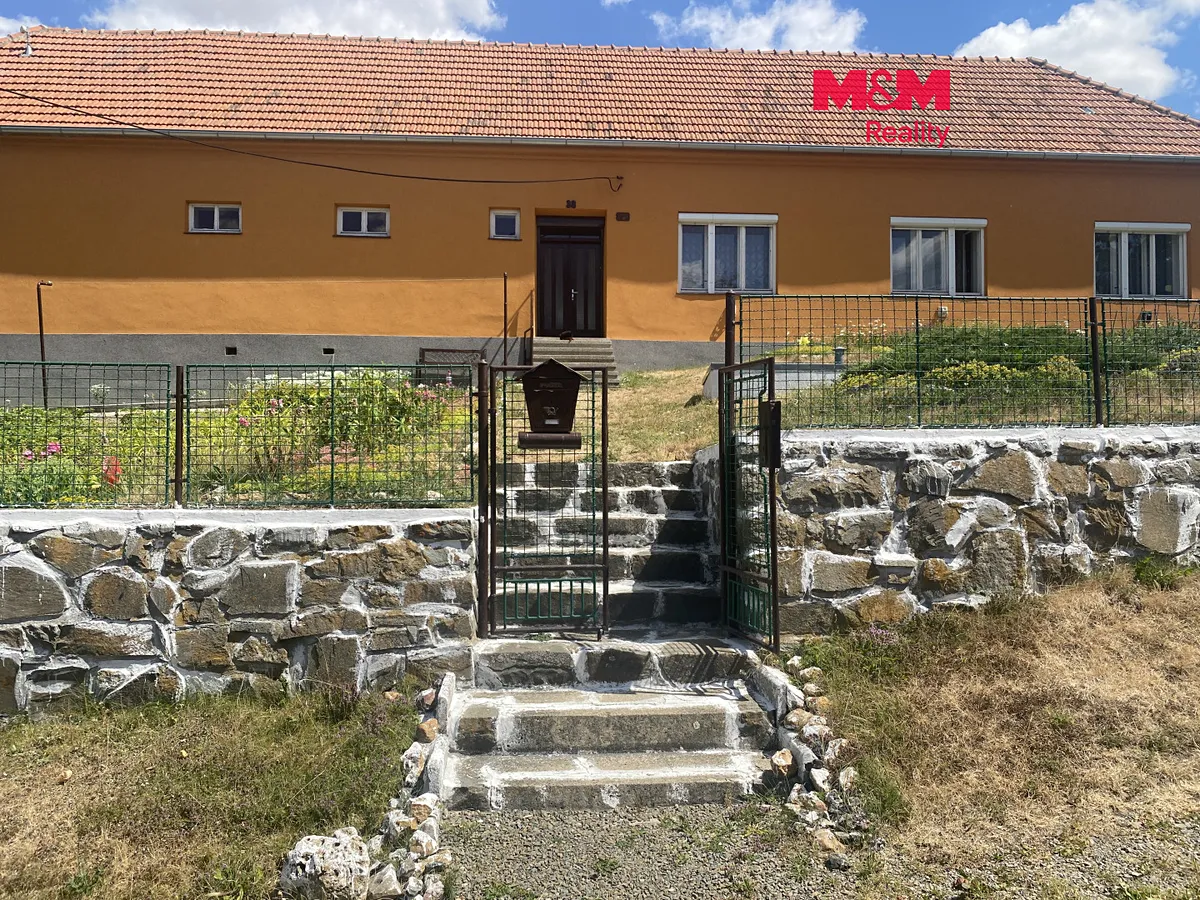 Prodej rodinného domu 120 m², pozemek 2855 m²