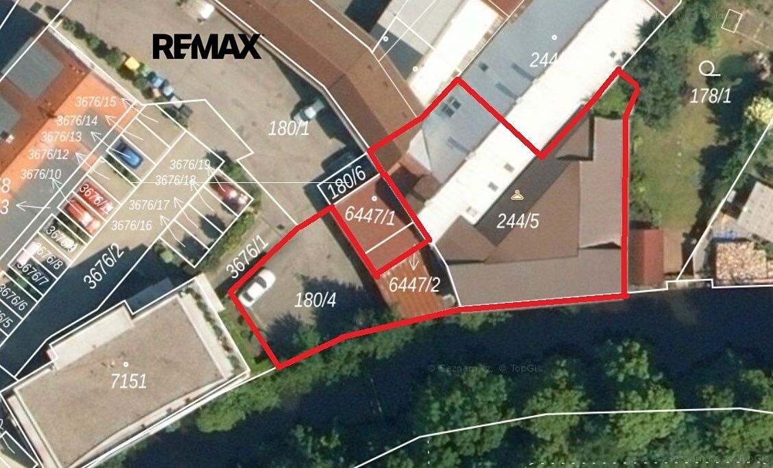 Prodej obchodního prostoru 687 m² – fotografie 5