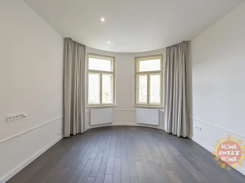 Pronájem bytu 4+kk 167 m², Praha – náhled fotky 2