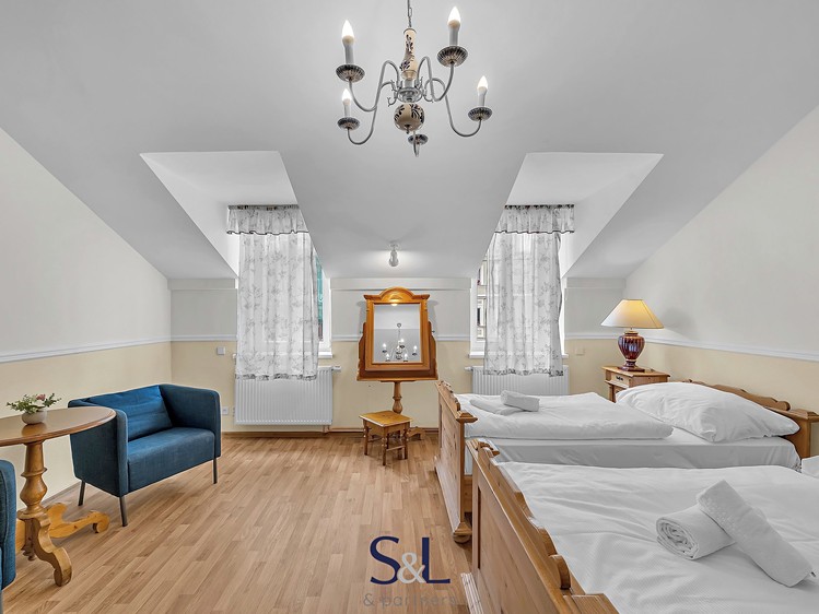 Комерційне приміщення на продаж, 819 м² (20 з 49)