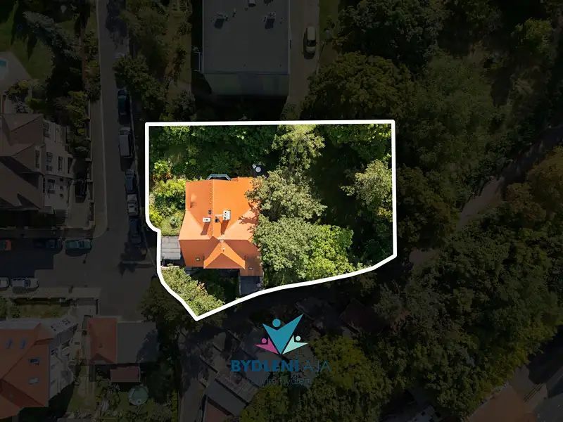 Prodej vily 300 m², pozemek 1148 m², Teplice – náhled fotky 2