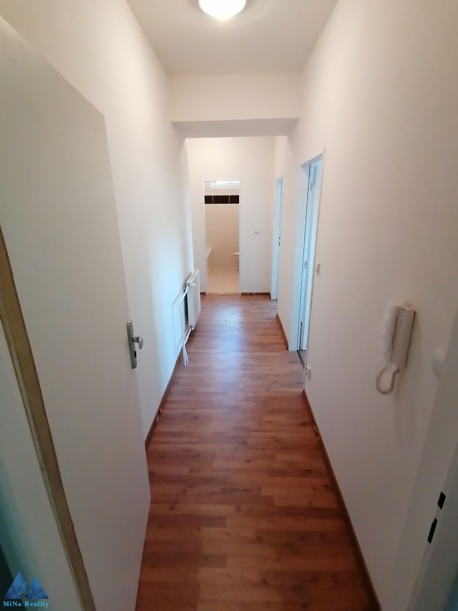 Pronájem bytu 3+kk 56 m² – fotografie 3