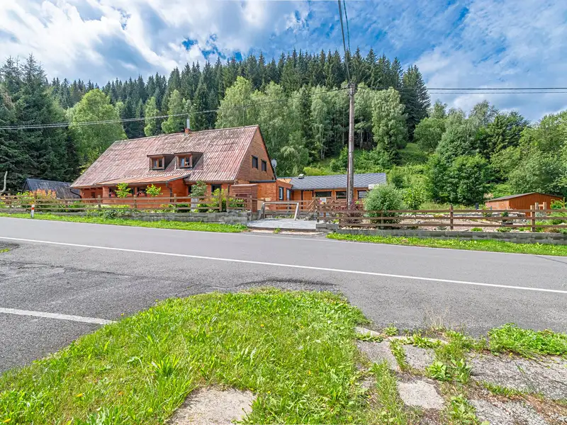 Prodej chalupy 328 m², pozemek 1754 m², Bělá pod Pradědem – náhled fotky 2