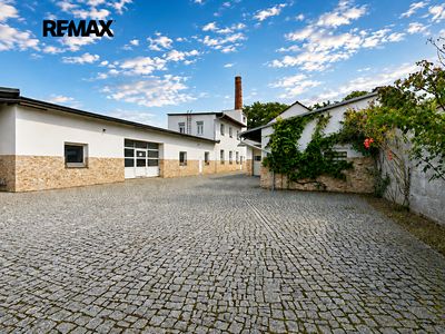 Pronájem výrobní haly, prostoru 600 m²