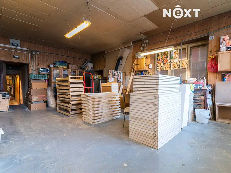 Prodej výrobní haly, prostoru 840 m², Jesenice – náhled fotky 2