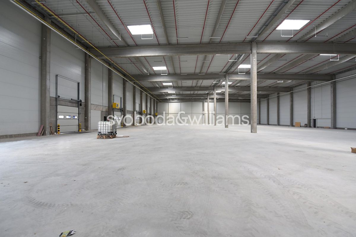 Pronájem skladového prostoru 7000 m²