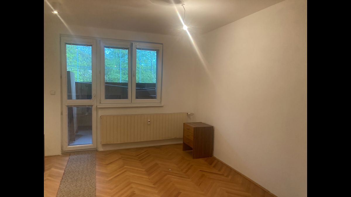 Pronájem bytu 2+1 57 m² – fotografie 3