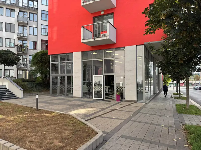 Prodej obchodního prostoru 380 m², Praha – náhled fotky 3