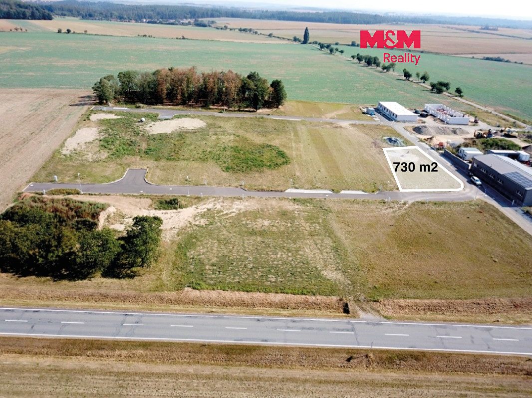 Prodej komerčního pozemku 730 m²