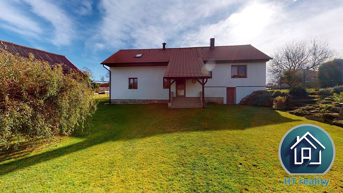 Prodej rodinného domu 190 m², pozemek 2133 m² – fotografie 3