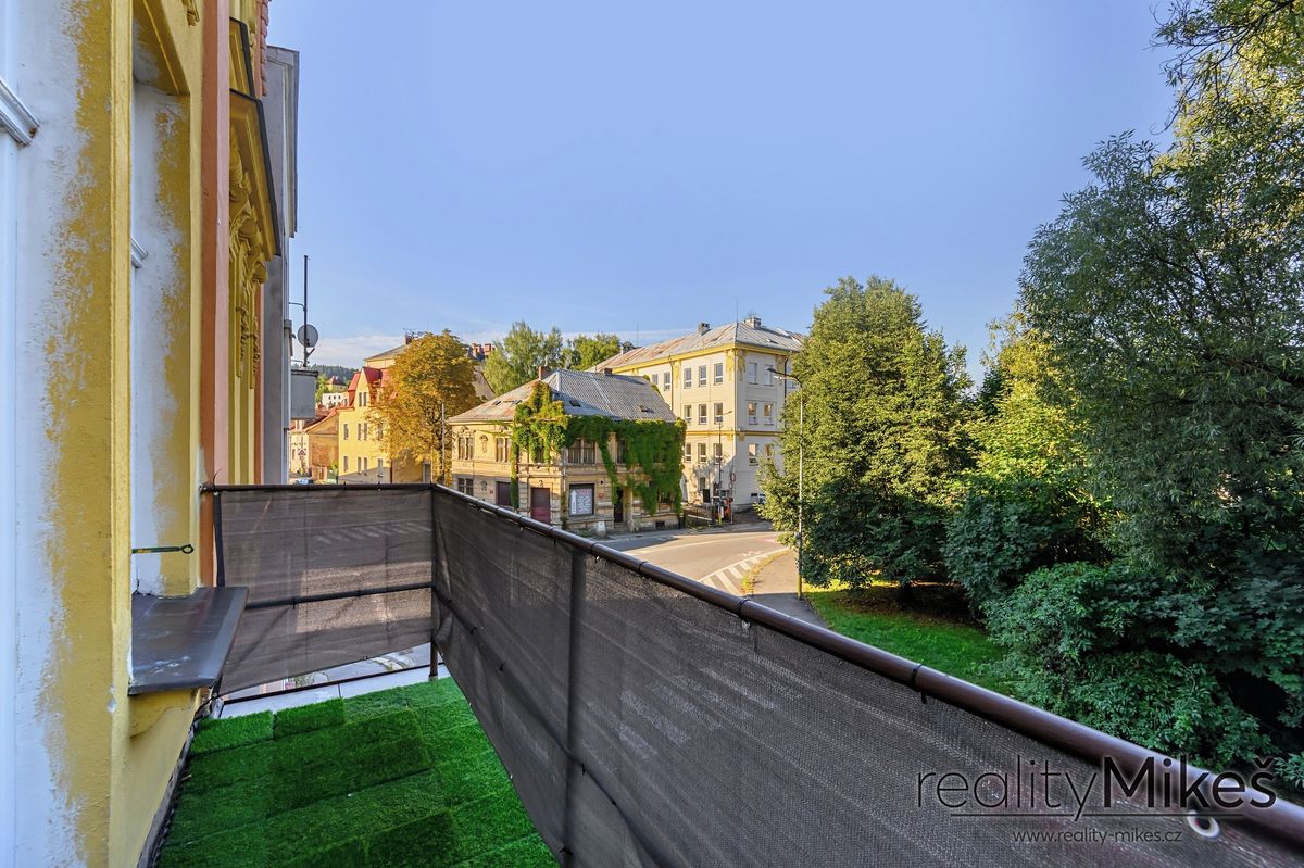 Pronájem bytu 4+1 159 m² – fotografie 3