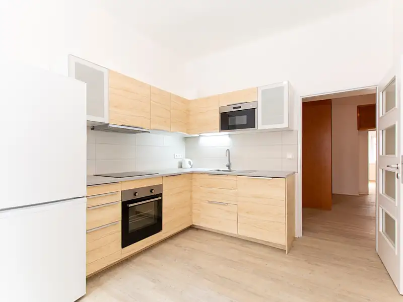 Prodej bytu 3+1 87 m², Praha – náhled fotky 1