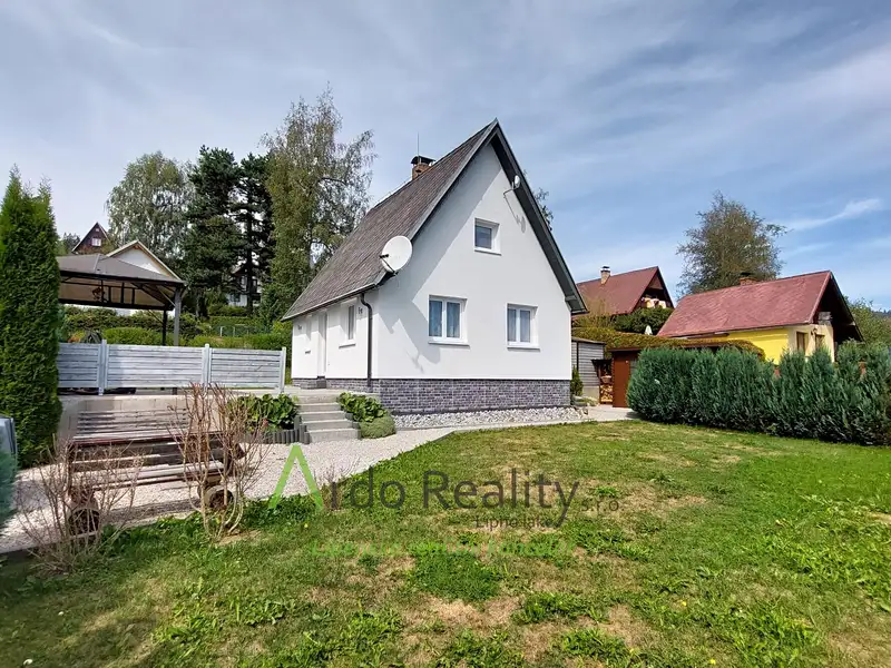 Prodej chaty 70 m², pozemek 425 m², Lipno nad Vltavou – náhled fotky 1