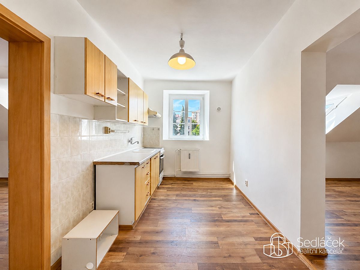 Pronájem bytu 2+1 64 m² – fotografie 2