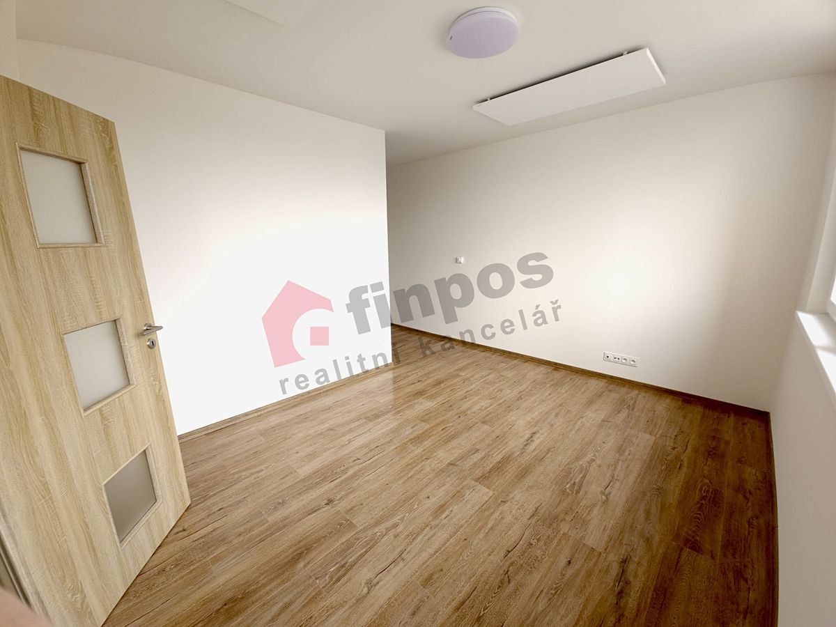 Pronájem bytu 3+kk 74 m² – fotografie 4