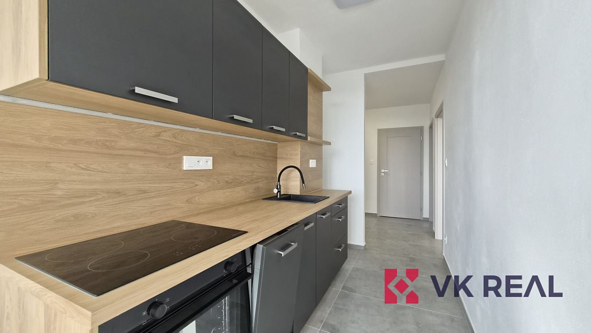 Pronájem bytu 2+1 70 m² – fotografie 5