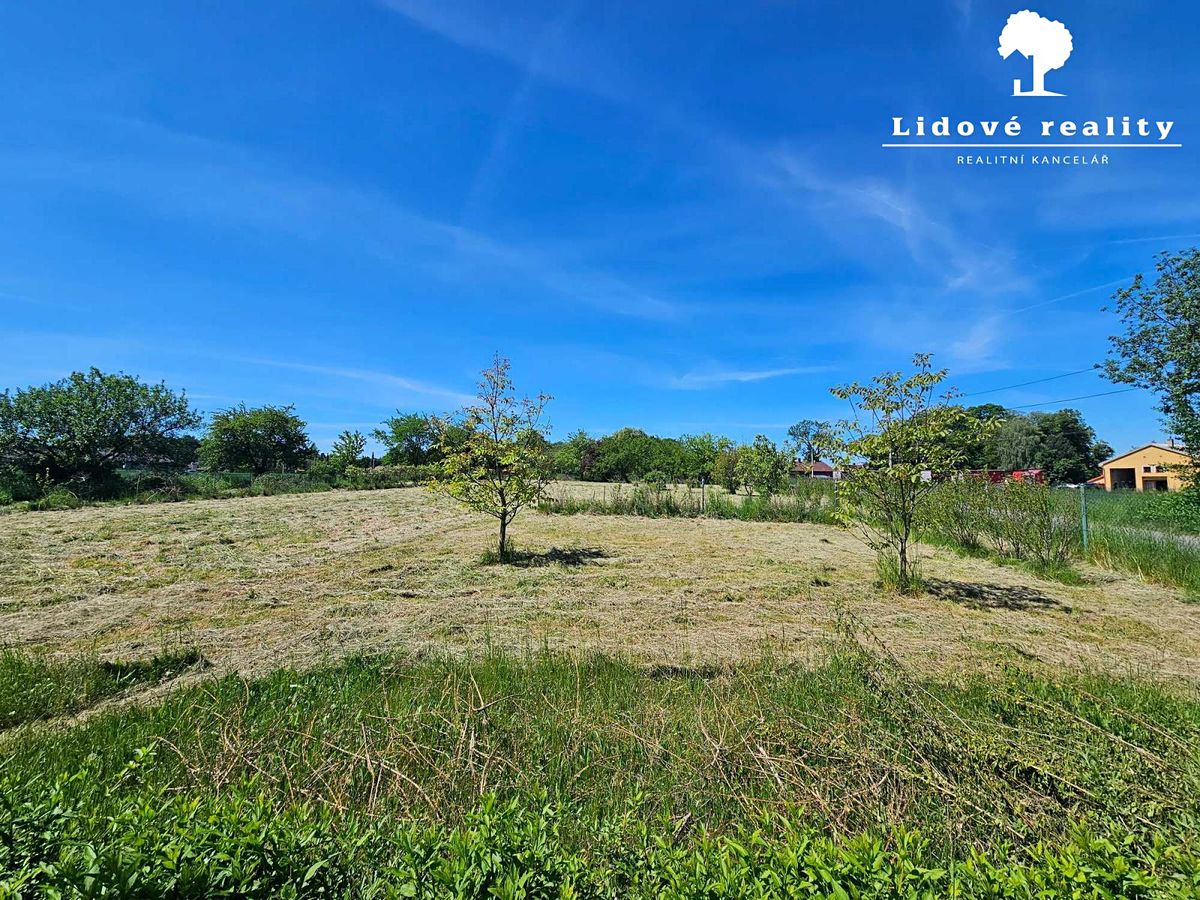 Prodej stavebního pozemku 1026 m² – fotografie 3