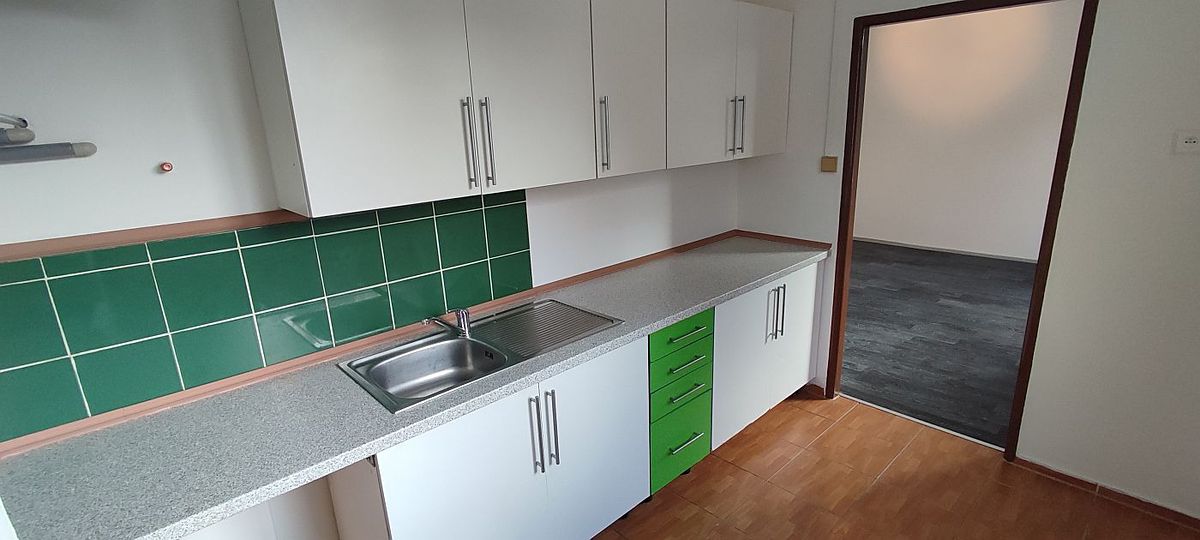 Pronájem bytu 2+1 56 m² – fotografie 4