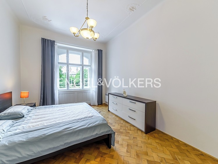 Pronájem bytu 3+kk, 87 m² (4 z 8)
