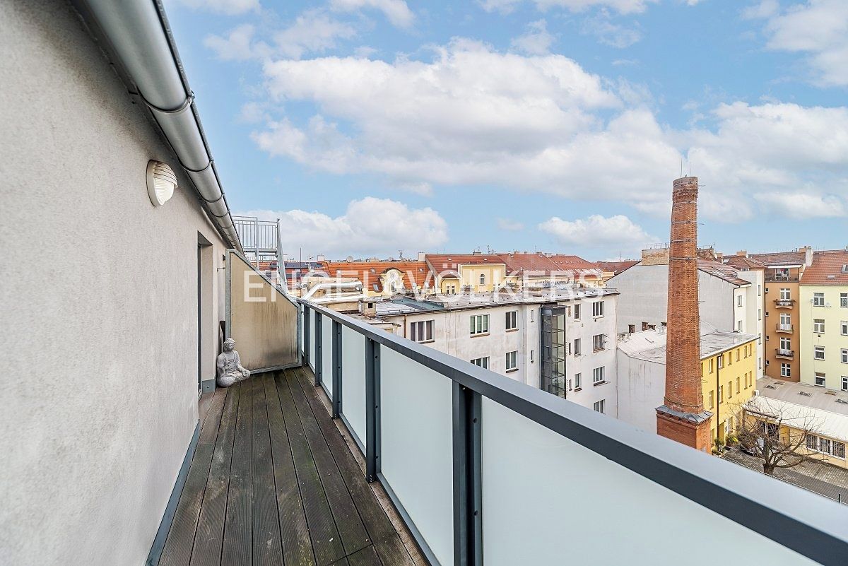 Pronájem bytu 4+kk 176 m² – fotografie 5