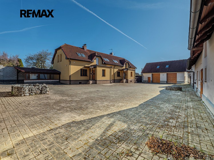 Gewerbefläche zum Kauf, 1.145 m² (1 von 35)