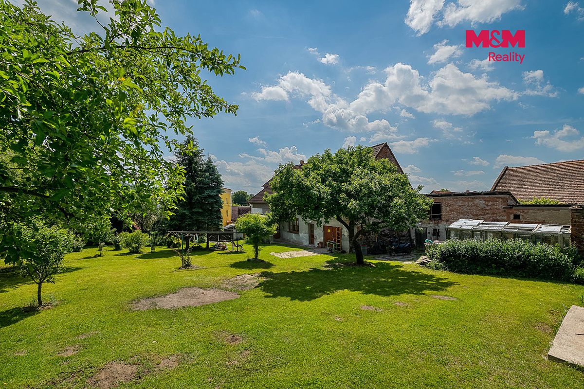 Prodej rodinného domu 177 m², pozemek 1742 m² – fotografie 3