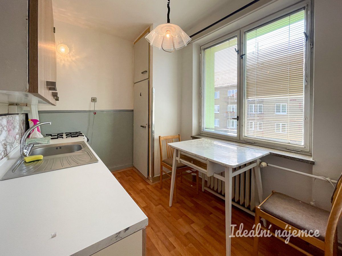 Pronájem bytu 2+1 60 m² – fotografie 3
