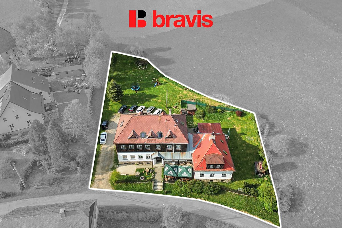 Prodej chalupy 402 m², pozemek 894 m² – fotografie 2
