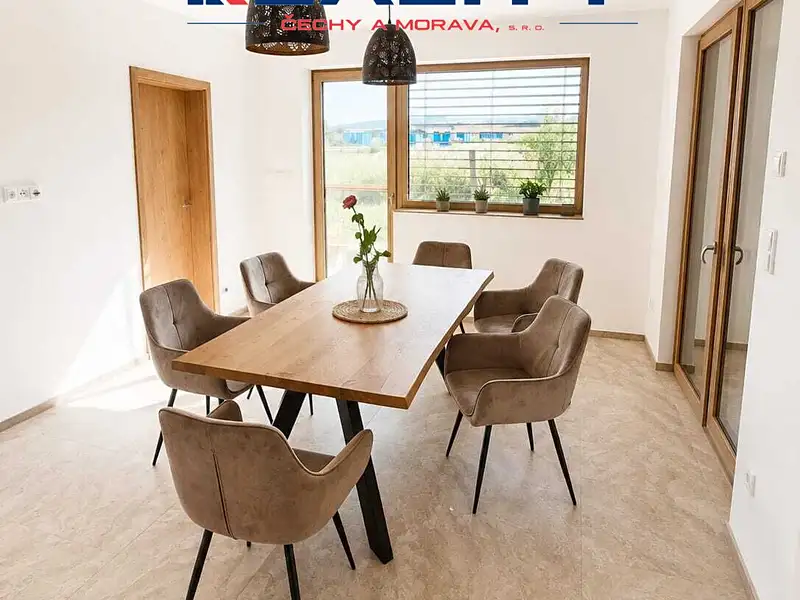 Pronájem rodinného domu 310 m², pozemek 2017 m², Vendolí – náhled fotky 2