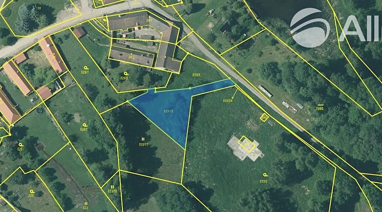 Grundstück zum Kauf, 978 m² (2 von 3)