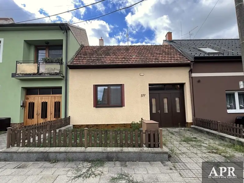 Prodej rodinného domu 100 m², pozemek 989 m², Bánov – náhled fotky 1