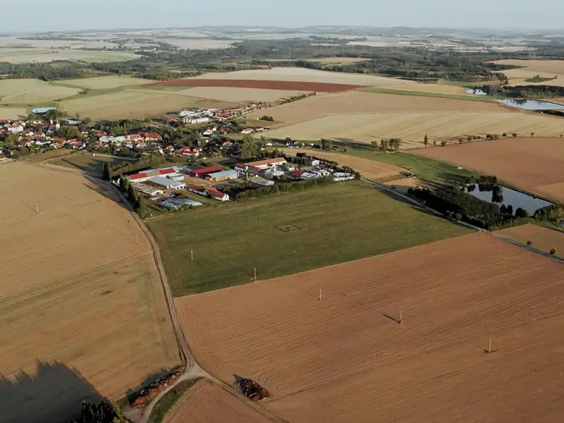 Prodej komerčního pozemku 21059 m², Ždírec – náhled fotky 2