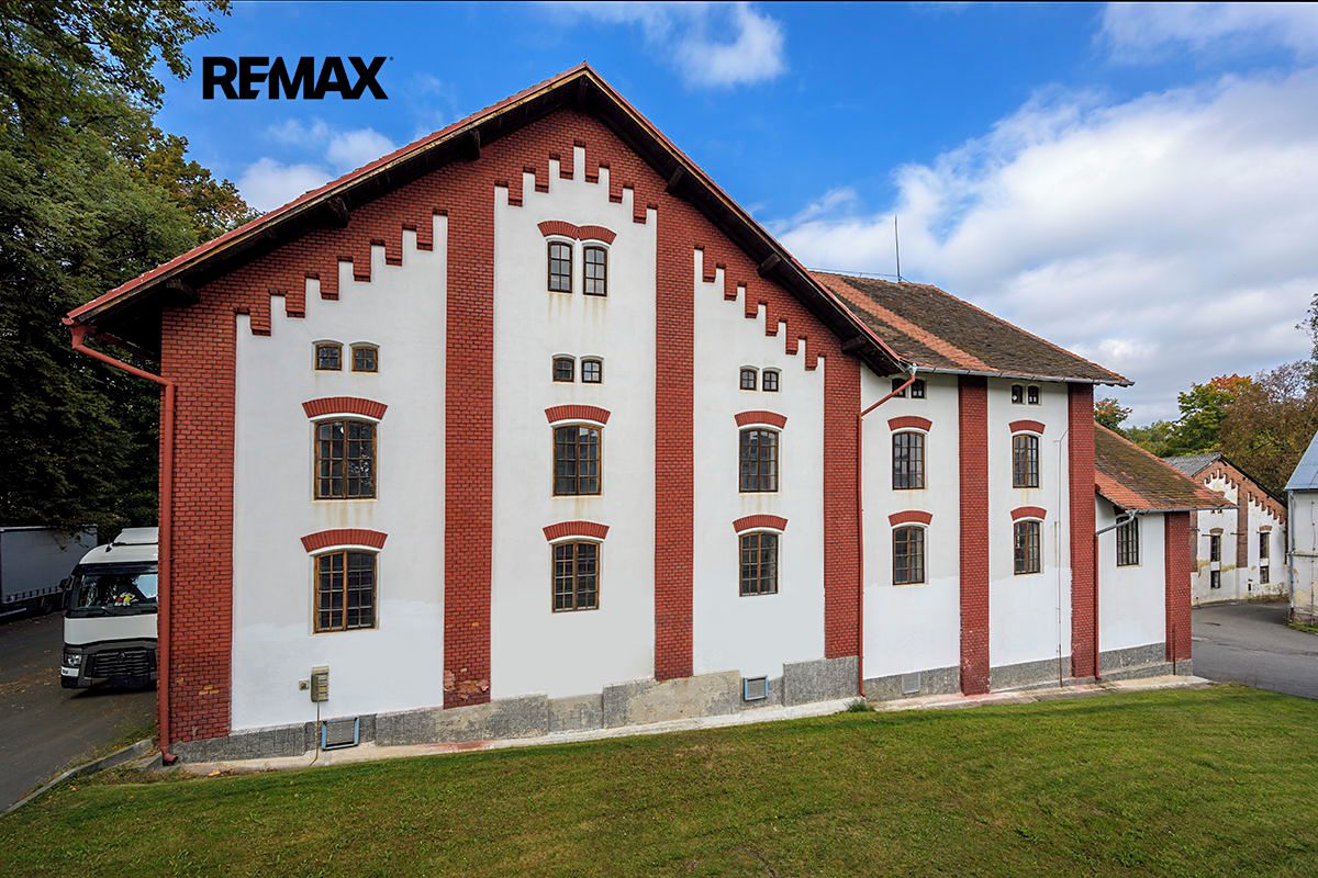 Prodej skladového prostoru 10600 m² – fotografie 4